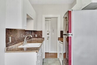 1625 Commonwealth Ave, Unit 22 in Boston, MA - Building Photo - Building Photo