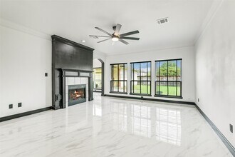 11915 Helene Ct in Pinehurst, TX - Building Photo - Building Photo