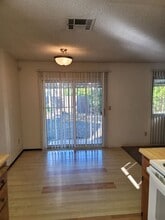 1031 Fallbrook Dr in Stockton, CA - Building Photo - Building Photo