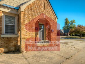 2843 NW 18th St in Oklahoma City, OK - Building Photo - Building Photo