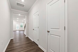 214 Lennox Spg Dr in Wake Forest, NC - Building Photo - Building Photo