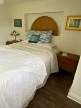 3925 SE Harold St, Unit Woodstock Apartment in Portland, OR - Foto de edificio - Building Photo