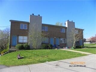 property at 902 Plaza Dr