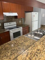 11580 NW 43rd Ct in Coral Springs, FL - Building Photo