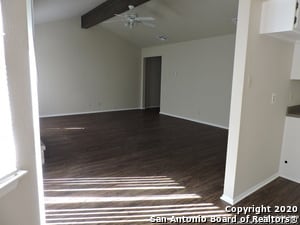 1218 St Lawrence St in San Antonio, TX - Foto de edificio - Building Photo