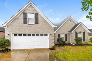 5940 Keebler Dr W in Southaven, MS - Building Photo