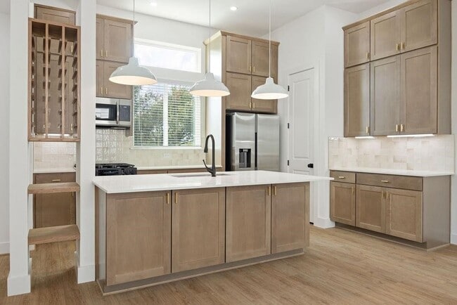 property at 2121 Hoskins Dr