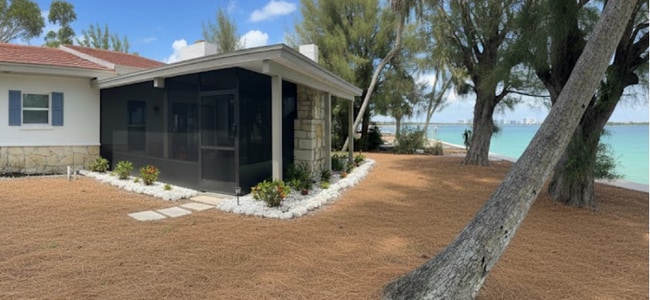 3217 Higel Ave in Sarasota, FL - Foto de edificio - Building Photo