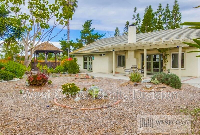 4701 Morning Canyon Rd in Oceanside, CA - Building Photo
