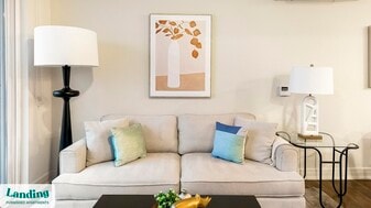 6743 W 135th St in Overland Park, KS - Building Photo