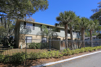 The Hamptons in Brandon, FL - Building Photo - Building Photo