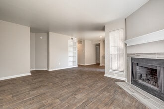 Infinity on the Mark in Dallas, TX - Building Photo - Building Photo