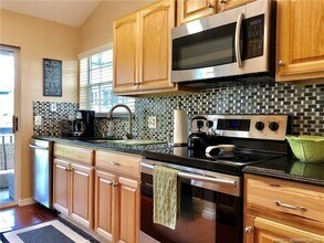1451 NE 14th Ct in Jensen Beach, FL - Building Photo - Building Photo