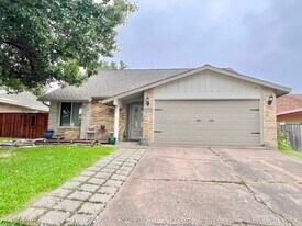 2313 Placid Dr in Carrollton, TX - Building Photo