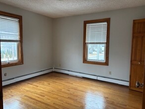 5 Border St, Unit #1 in Woburn, MA - Building Photo - Building Photo