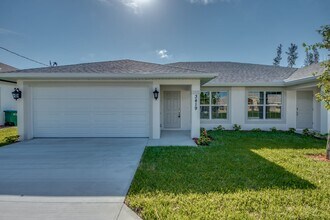 3419-3421 SW 15th Pl in Cape Coral, FL - Building Photo - Building Photo