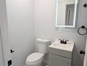 257 E Simon Terrace NW in Atlanta, GA - Building Photo - Building Photo