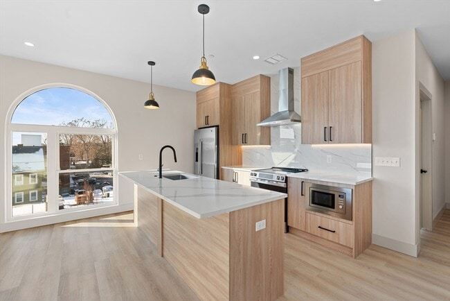 463 Franklin St in Melrose, MA - Building Photo - Building Photo