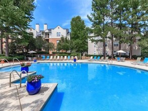 Waters Edge at Harbison in Columbia, SC - Building Photo - Building Photo