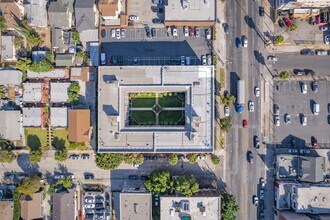 Figueroa Arms in Los Angeles, CA - Foto de edificio - Building Photo