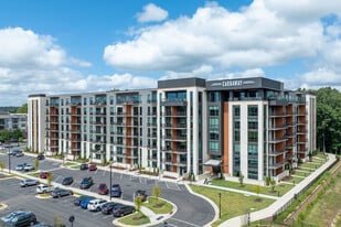 Carraway Village in Chapel Hill, NC - Building Photo