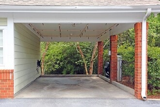 Governors Gate in Pensacola, FL - Foto de edificio - Building Photo