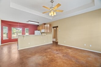 102 Ashlee Ln in Johnson City, TX - Building Photo - Building Photo