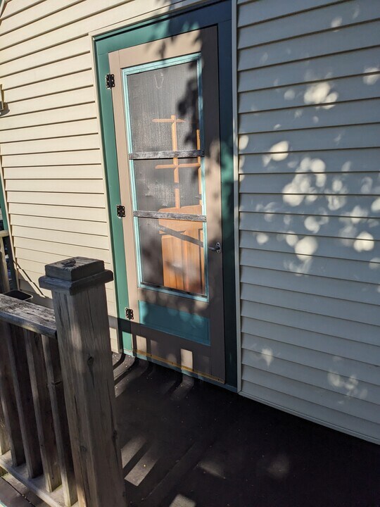 421 Central Ave, Unit 123 B Central Avenue in Waukesha, WI - Foto de edificio