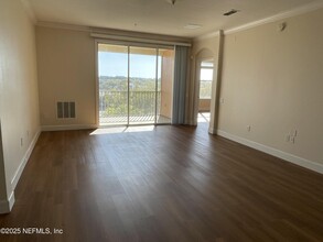 4480 Deerwood Lake Pkwy in Jacksonville, FL - Building Photo - Building Photo