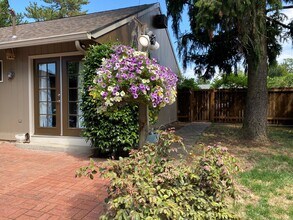 318 N Knoxville Way, Unit Lindas Rental in Vancouver, WA - Foto de edificio - Building Photo