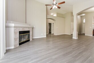 7945 Quail Mountain Ln in Las Vegas, NV - Building Photo - Building Photo