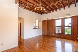 1136 W Armitage Ave in Chicago, IL - Building Photo - Building Photo