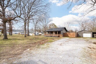 8229 Patterson Rd in Chattanooga, TN - Building Photo - Building Photo