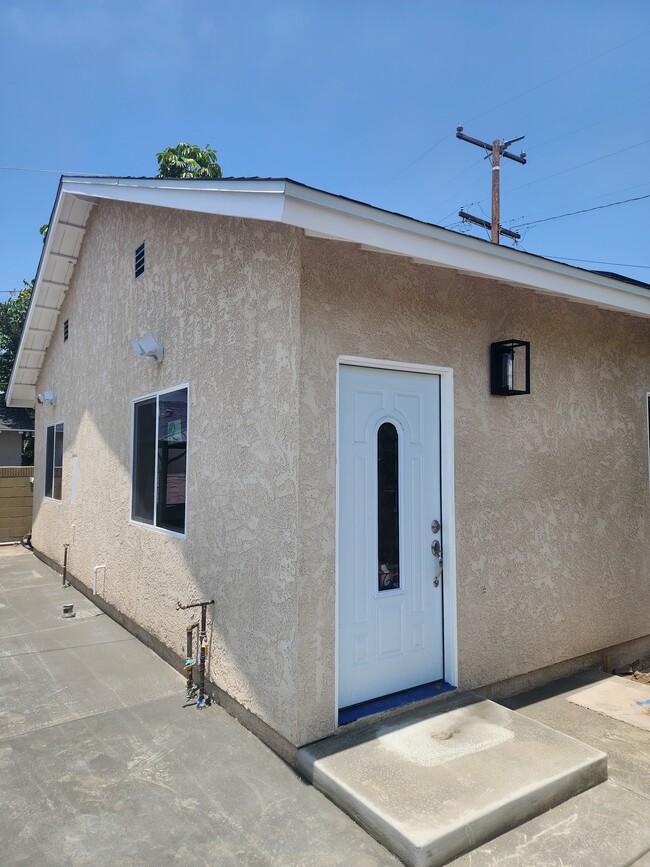 property at 15302 Leahy Ave