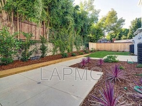 5600 W 78th in Los Angeles, CA - Building Photo - Building Photo