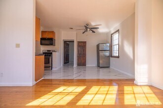 60 Sampson St in Garfield, NJ - Building Photo - Building Photo