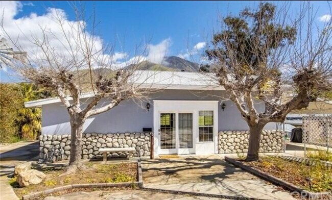 28490 Highland Ave, Unit A in Highland, CA - Building Photo - Building Photo