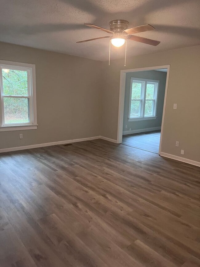 530 W Garden Farm Rd in Rossville, GA - Building Photo - Building Photo