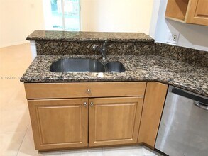 19351 SW 61st St in Fort Lauderdale, FL - Building Photo - Building Photo