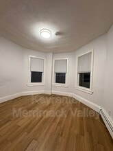 58-60 Temple St in Lowell, MA - Foto de edificio - Building Photo