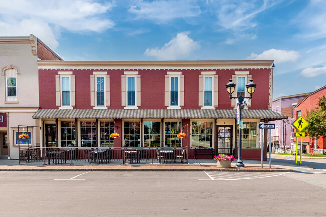 1 Public Sq in Holley, NY - Building Photo - Primary Photo