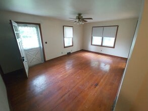 7833 Martin St in Cincinnati, OH - Building Photo - Building Photo