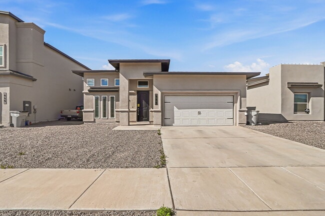 property at 925 Louisiana Downs Ave