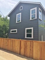 700 E 45th St in Austin, TX - Building Photo