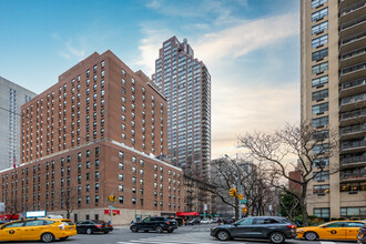 The Oxford on 72nd Street in New York, NY - Building Photo - Building Photo