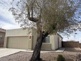 10812 E New Rock Ridge Dr in Vail, AZ - Building Photo