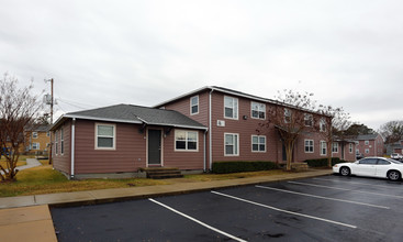 The Village Apartments in Jackson, MS - Building Photo - Building Photo