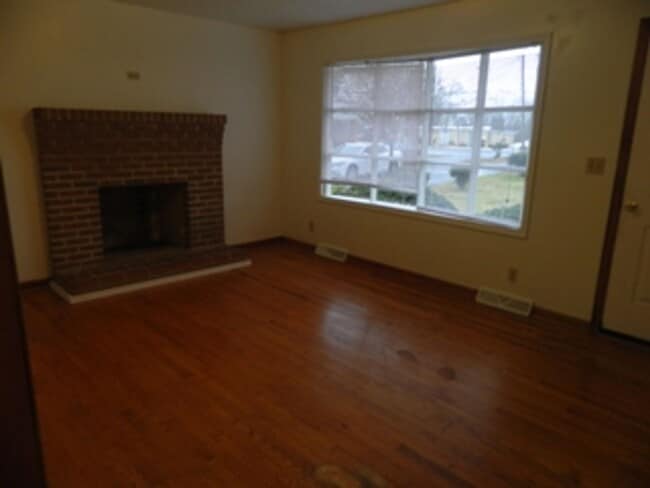 119 Whitehall Rd in Lynchburg, VA - Building Photo - Building Photo