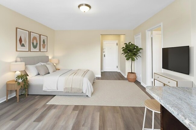 property at 210 Woodcliff Ave