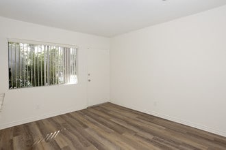 Stratford Apartments in Downey, CA - Building Photo - Interior Photo